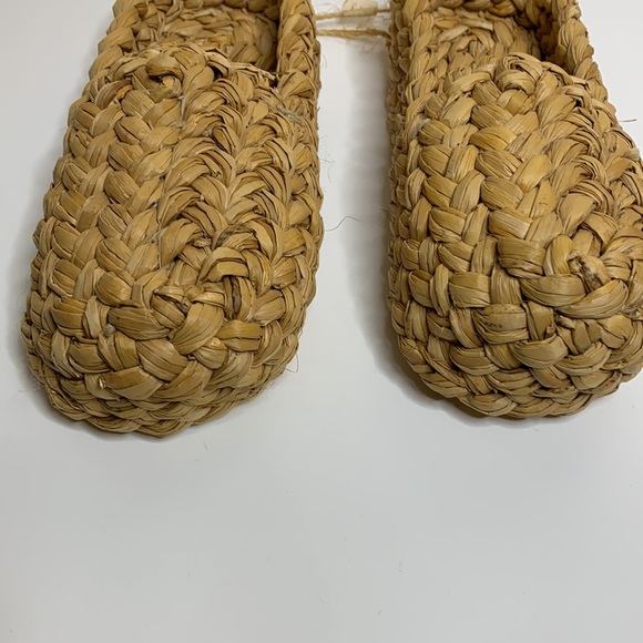 Wicker Rattan Pair of Loafer Shoes | Decor Feet Foot Hanging Boho Hippie Pieces - Picture 4 of 8